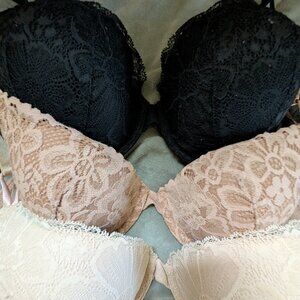 Victoria Secret Bras 2 Sexy Tee lightly lined and 1 Demi push up sold together